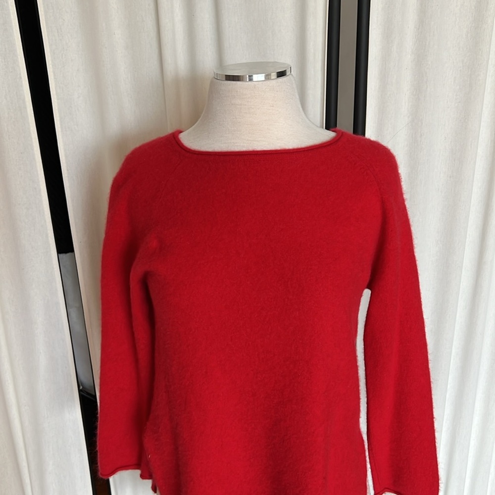 InCashmere Luxurious Red Long Sleeve Crewneck Sweater Size Medium